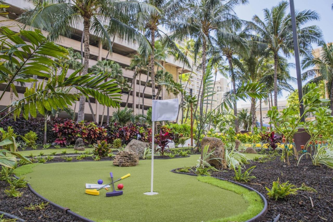 Courtyard By Marriott Waikiki Beach Hotel Honolulu Exterior photo